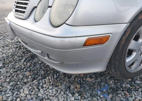 2002 Mercedes-Benz Clk 320 z USA, uszkodzony, nr VIN WDBLK65GX2T114894